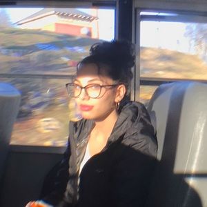 Meet your Posher, Emma